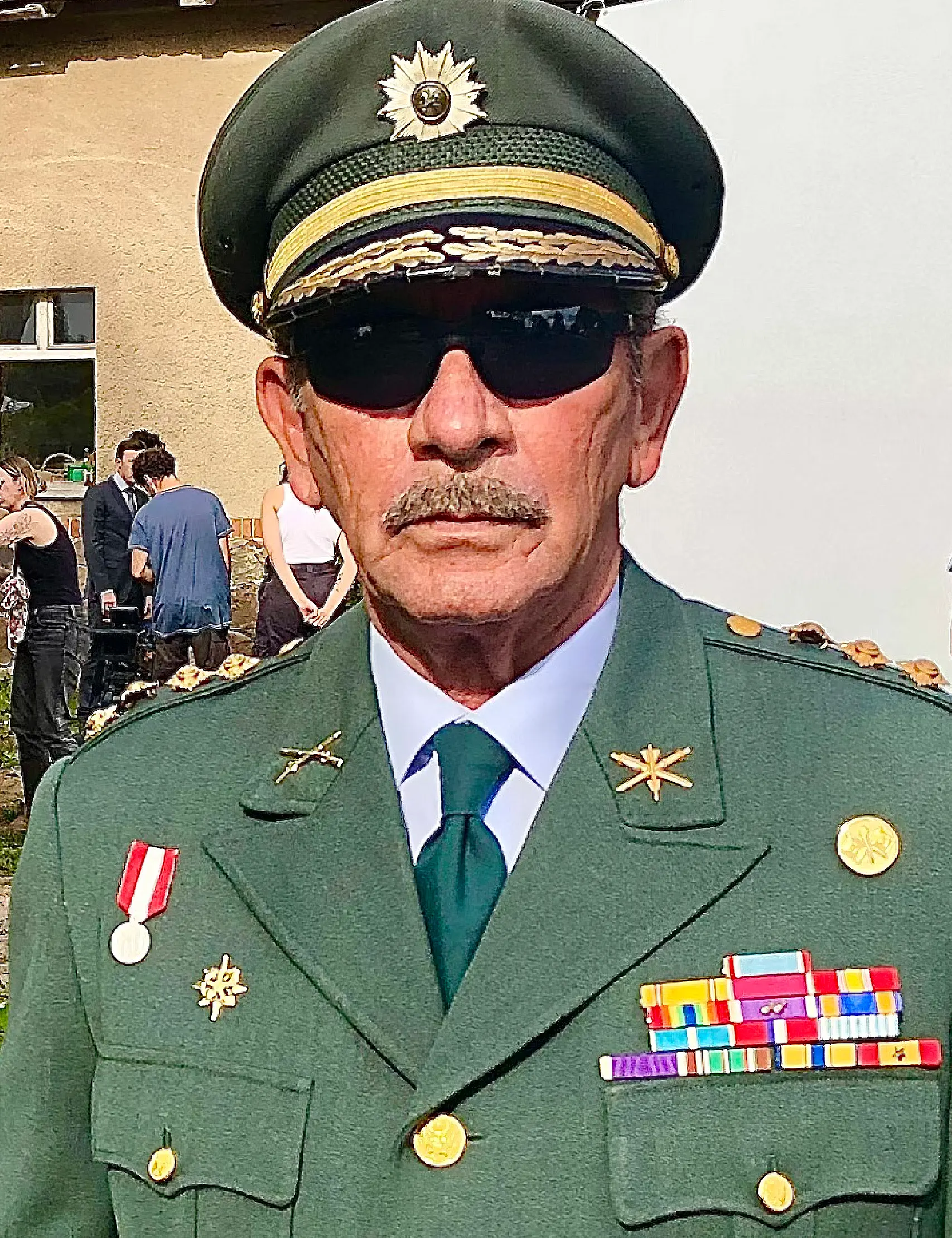 JJ Straub: General