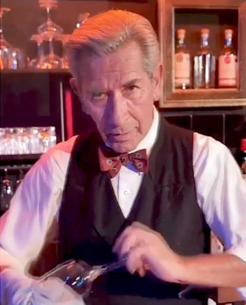 JJ Straub: Piano Bar